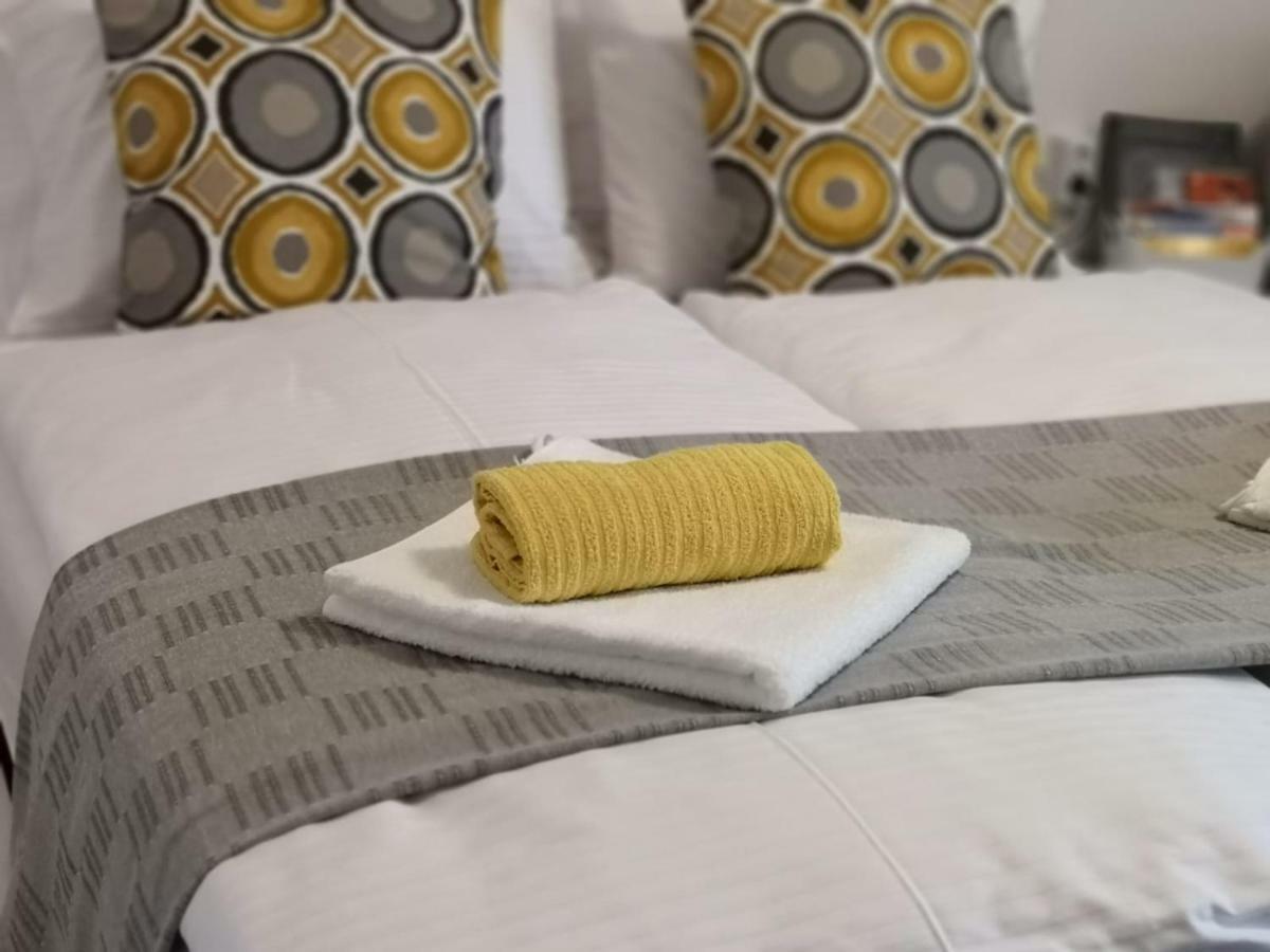 Studio Apartman Comodo Zagreb Bagian luar foto