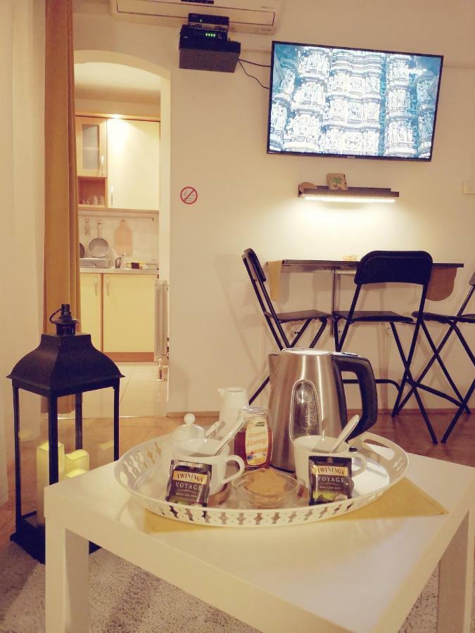 Studio Apartman Comodo Zagreb Bagian luar foto